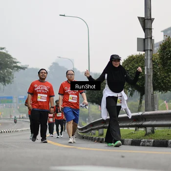 Runner Photo 7034477