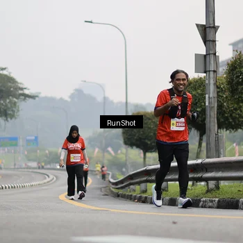 Runner Photo 7034492