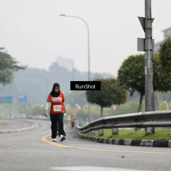 Runner Photo 7034493