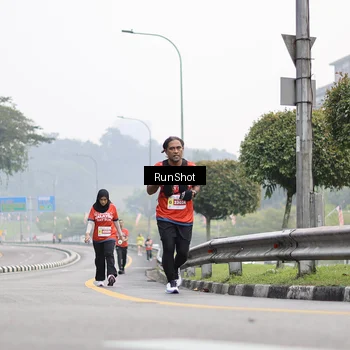 Runner Photo 7034494