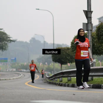 Runner Photo 7034496
