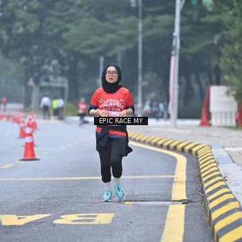Runner Photo 7034524