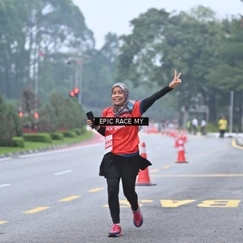 Runner Photo 7034551