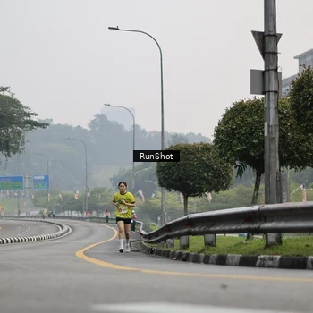 Runner Photo 7034571
