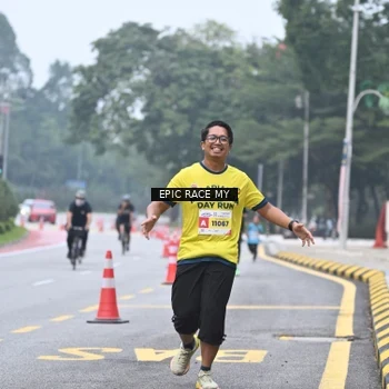 Runner Photo 7034575