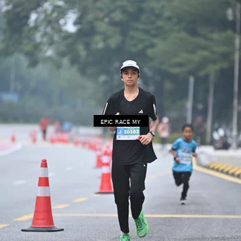Runner Photo 7034591