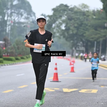Runner Photo 7034605