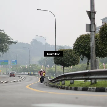 Runner Photo 7034614
