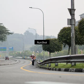Runner Photo 7034615