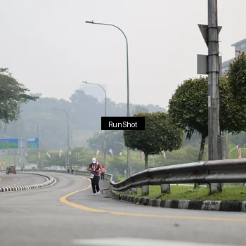 Runner Photo 7034617