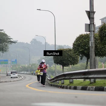 Runner Photo 7034631