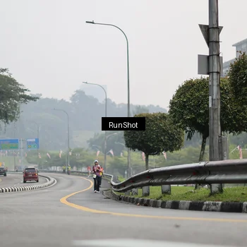 Runner Photo 7034633
