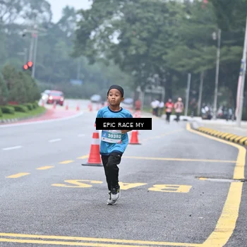 Runner Photo 7034638
