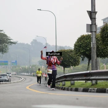 Runner Photo 7034641