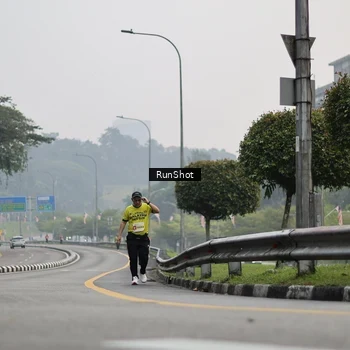 Runner Photo 7034653