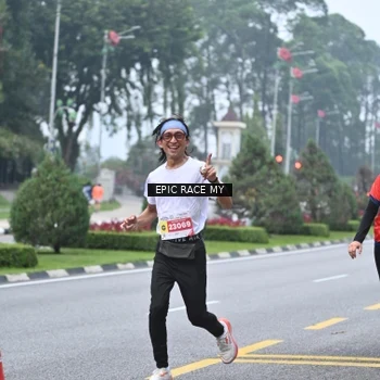 Runner Photo 7034654