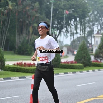 Runner Photo 7034657