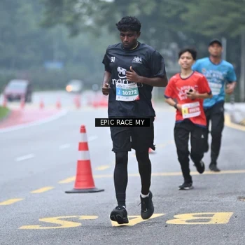 Runner Photo 7034667