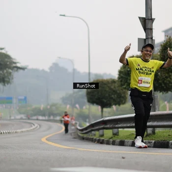 Runner Photo 7034669