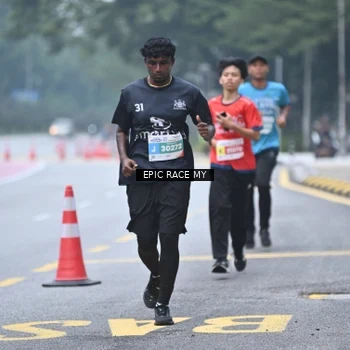 Runner Photo 7034672