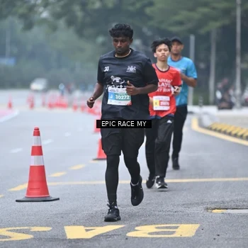 Runner Photo 7034678