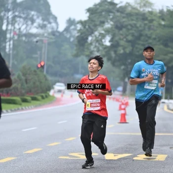 Runner Photo 7034680
