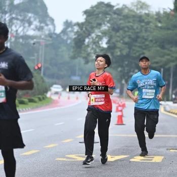 Runner Photo 7034683