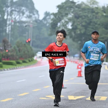 Runner Photo 7034693