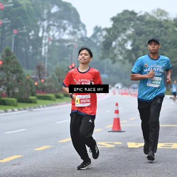 Runner Photo 7034695