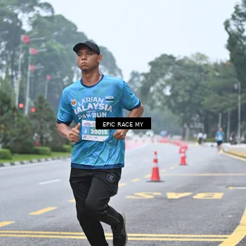 Runner Photo 7034700