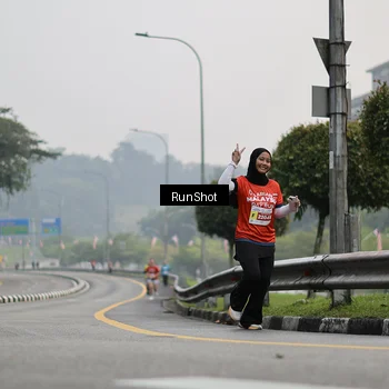 Runner Photo 7034701