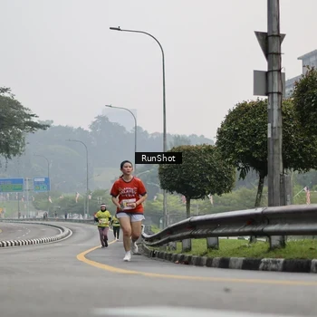 Runner Photo 7034735