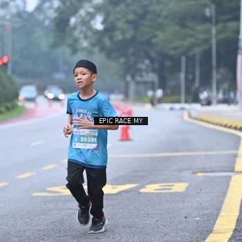 Runner Photo 7034750
