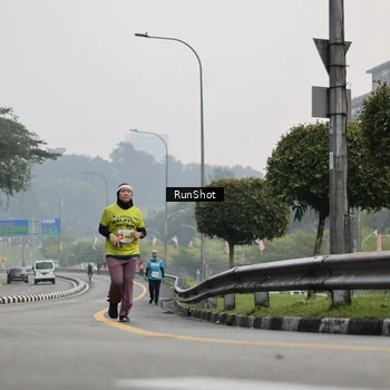 Runner Photo 7034751