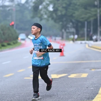 Runner Photo 7034752