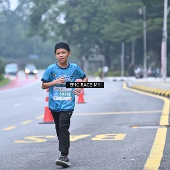 Runner Photo 7034753