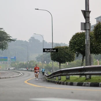 Runner Photo 7034754