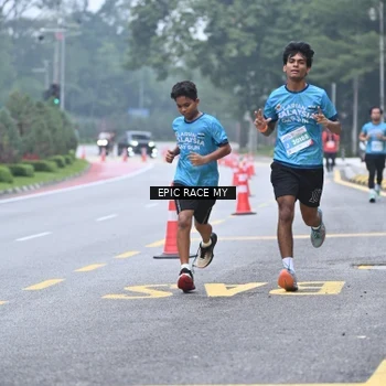 Runner Photo 7034758