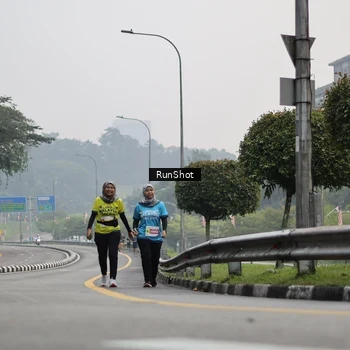 Runner Photo 7034761