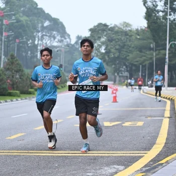 Runner Photo 7034777
