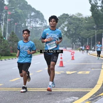 Runner Photo 7034780