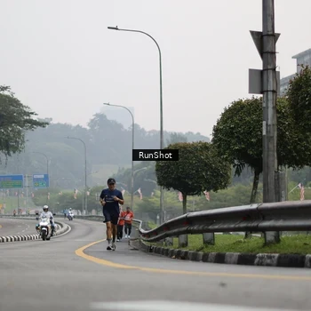 Runner Photo 7034802