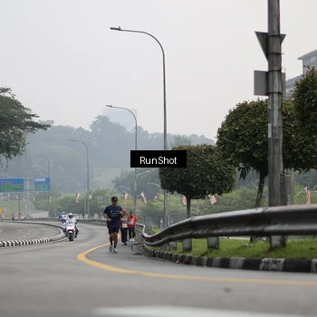 Runner Photo 7034803