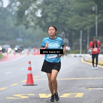 Runner Photo 7034809