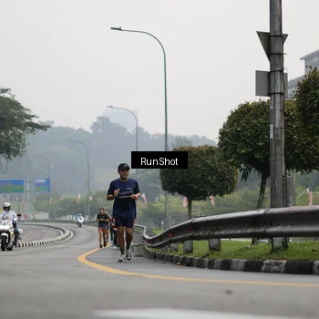 Runner Photo 7034810