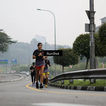 Runner Photo 7034818