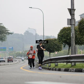 Runner Photo 7034838