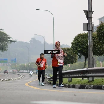 Runner Photo 7034842