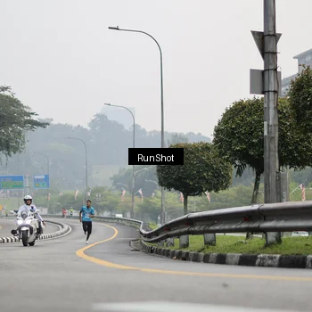 Runner Photo 7034851
