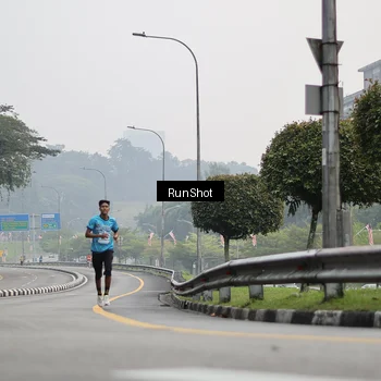 Runner Photo 7034859